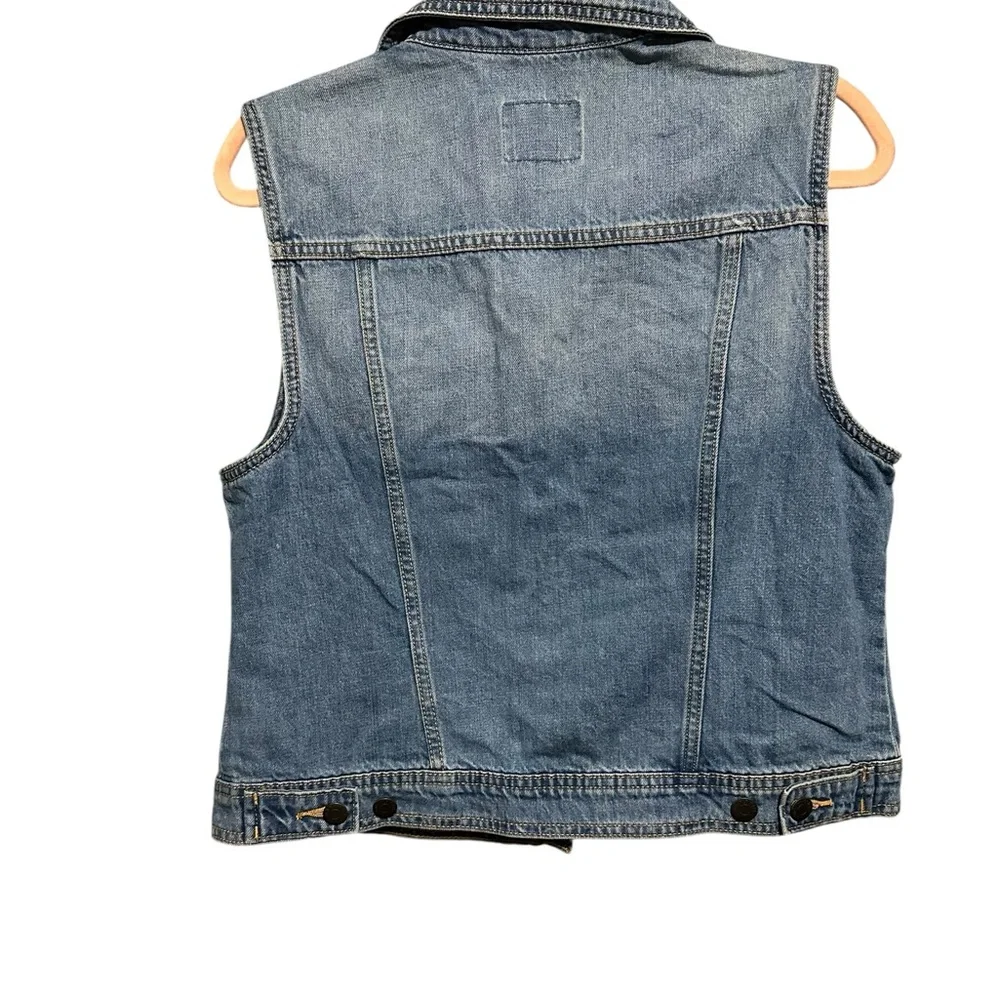 Old Navy Classic Sleeveless Denim Vest Size L - Picture 2 of 7
